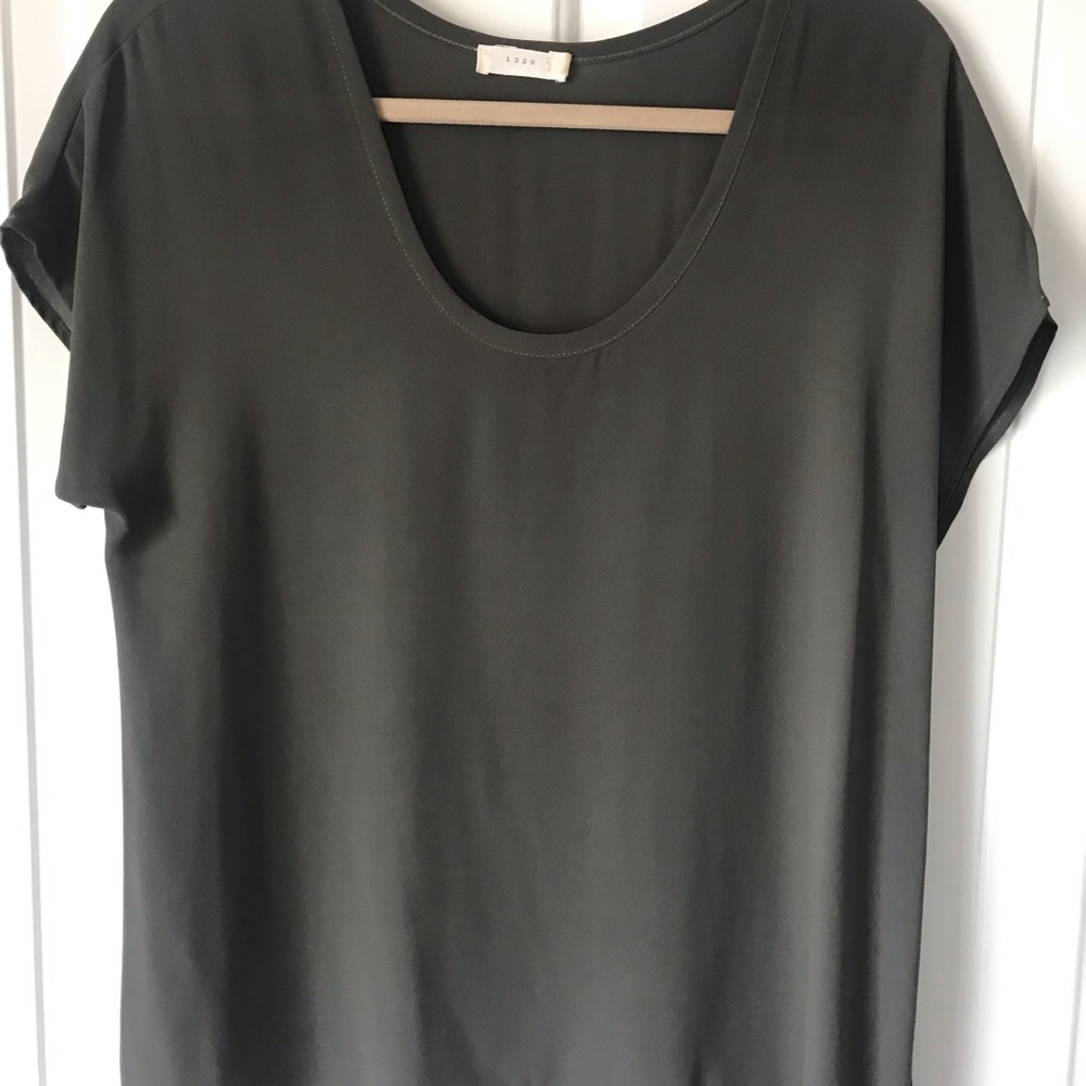 Short sleeve blouse
